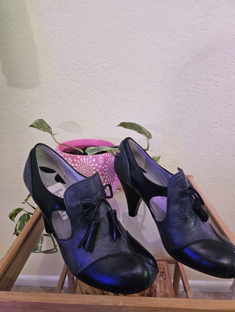 Max Studio Black and gray Tassel Cutout Women's Heels Sz 7.5